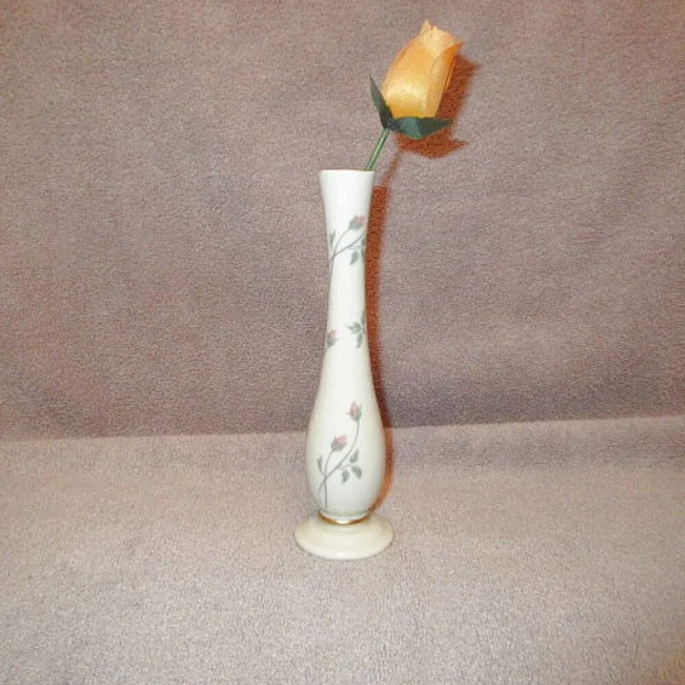 Vtg Lenox Porcelain Bud Vase 24K Gold Trim Rose Manor Cottagecore Boho Regency